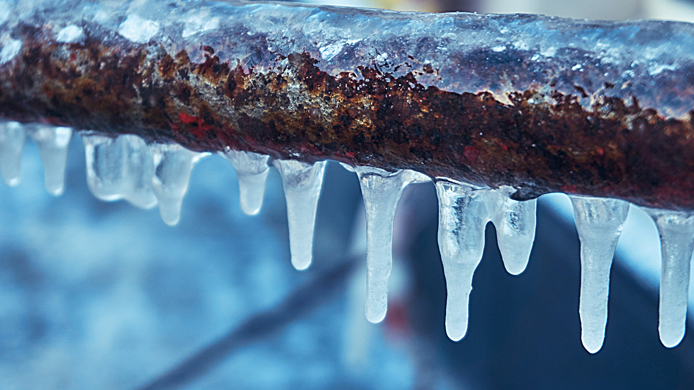 Winterizing Your Plumbing: A Twin Cities Homeowner’s Guide to Preventing Frozen Pipes